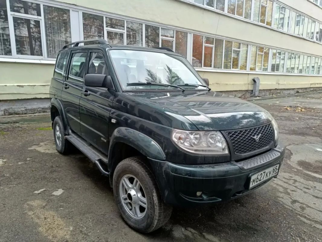 Ещё два автомобиля передали представителям Народного фронта для отправки в зону проведения спецоперации Ещё два автомобиля передали представителям Народного фронта для отправки в зону проведения спецоперации