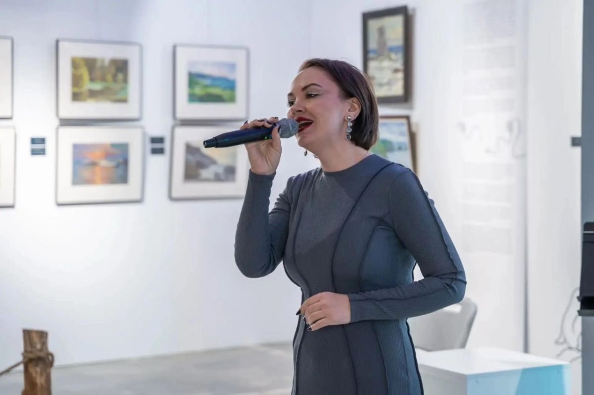 Солист камерного хора El Canto выступил на «Поющем музее» в Южно-Сахалинске Солист камерного хора El Canto выступил на «Поющем музее» в Южно-Сахалинске