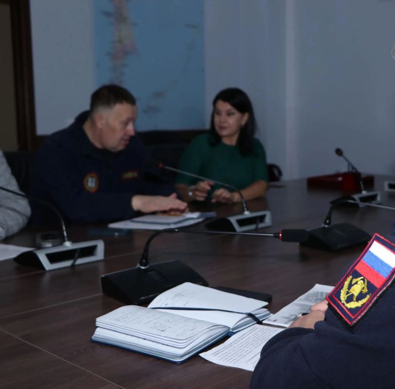 В аппарате учреждения «Пожарно-спасательной службы Сахалинской области» подвели итоги работы за третий квартал 2026 года В аппарате учреждения «Пожарно-спасательной службы Сахалинской области» подвели итоги работы за третий квартал 2026 года