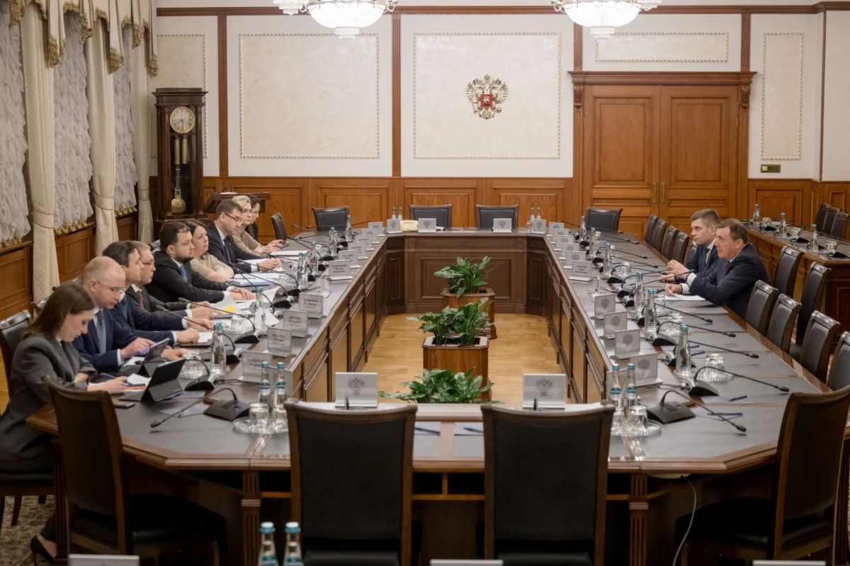 Земснаряд прибыл в порт Корсаков и приступит к работам как только позволит погода Земснаряд прибыл в порт Корсаков и приступит к работам как только позволит погода