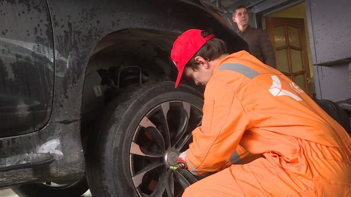 До 60 автолюбителей в день теперь приезжают в южносахалинские станции технического обслуживания До 60 автолюбителей в день теперь приезжают в южносахалинские станции технического обслуживания