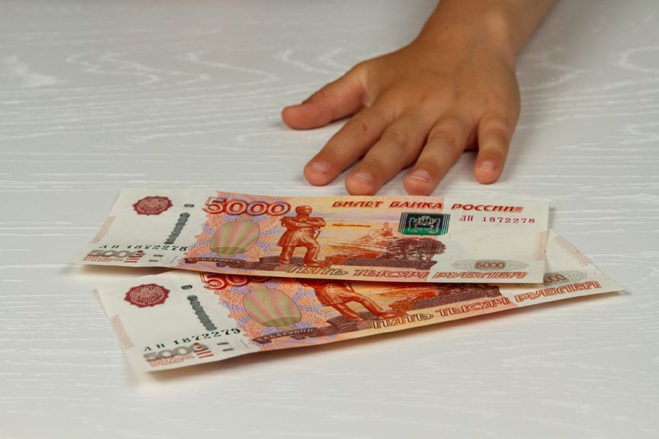 Поддержка детей, оставшихся без родителей
