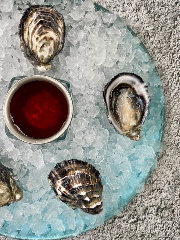 Устриц не только едят, их почитают: как моллюск стал символом искусства и культуры