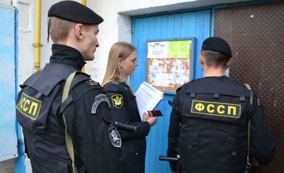 Как преодолеть долги, связанные с однофамильцами: ваш путеводитель