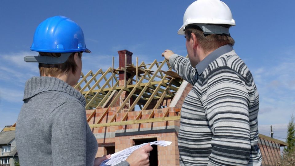 Ошибки, которые стоили дома: женщина лишилась своего строения из-за недоразумения с соседями