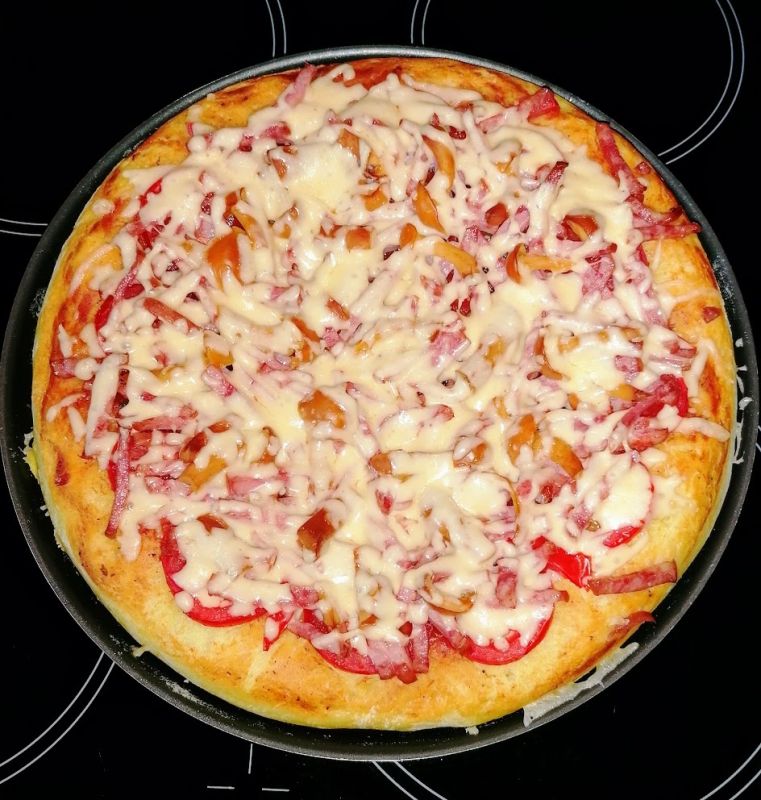 Семейный пирог-ассорти: как сделать пиццу за 15 минут