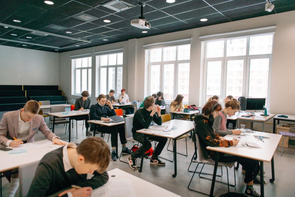 Как новая система оценки за поведение меняет горизонты образования в России