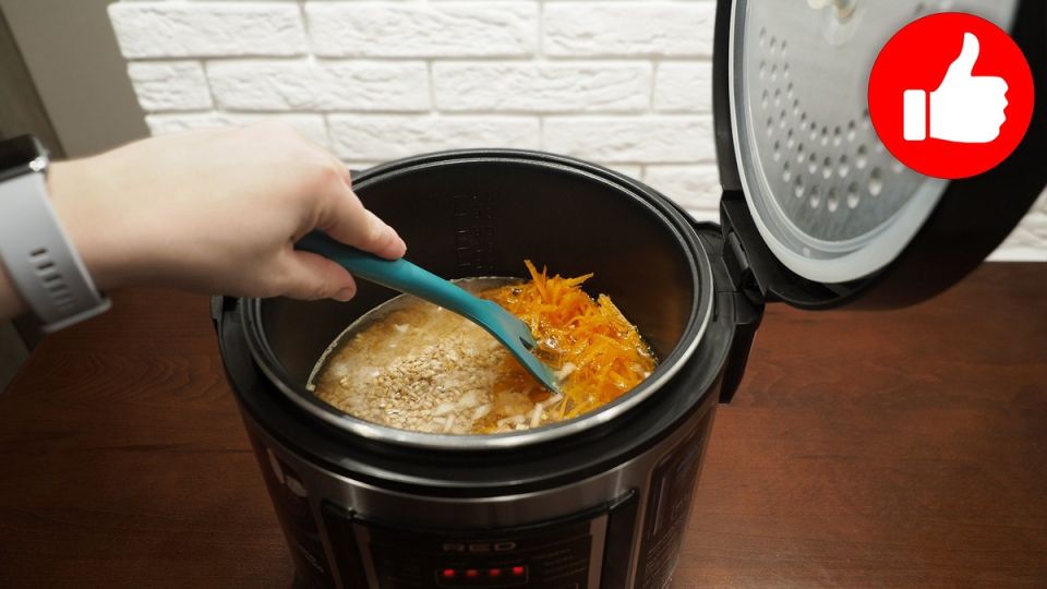 Потрясающая перловка с тушенкой для домашнего ужина