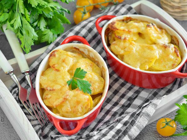7 праздничных блюд из картошки и мяса, которые впечатлят всех