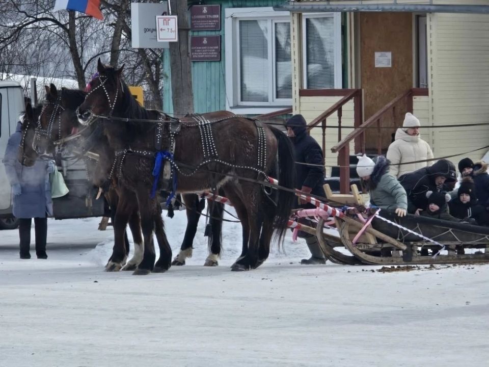 В Березовском селе стартовали масленичные гуляния